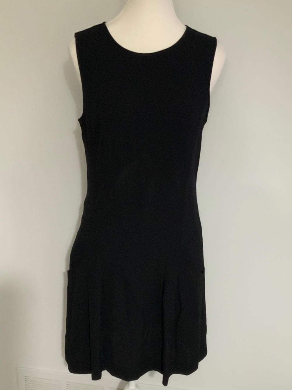 Theory Black Sleeveless Mini Shift Dress